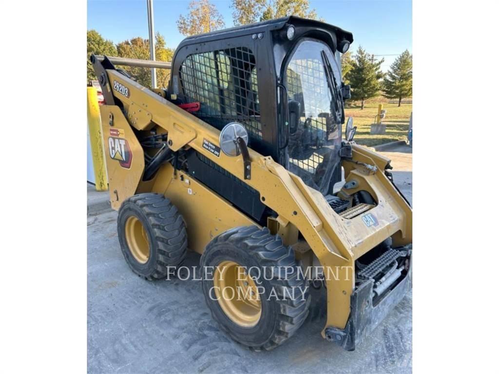 CAT 262D3XPS2C 滑移装载机