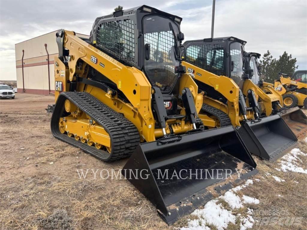 CAT 265 滑移装载机