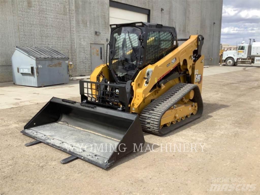 CAT 265 滑移装载机