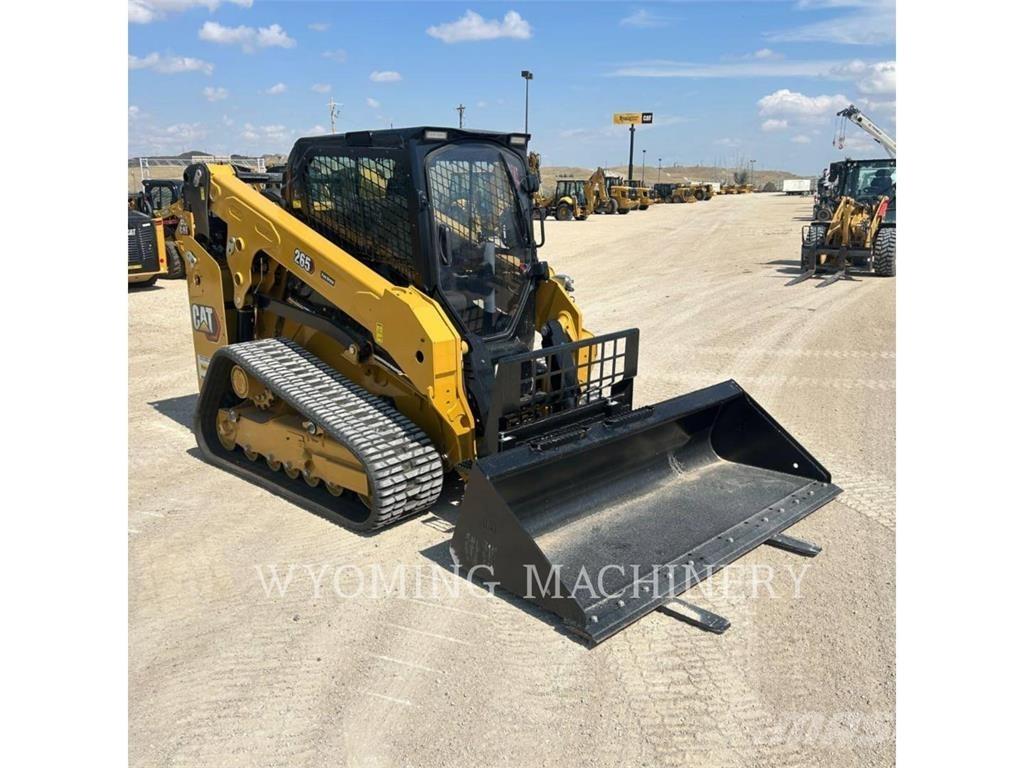 CAT 265 滑移装载机