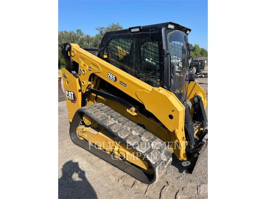 CAT 26505SC 滑移装载机