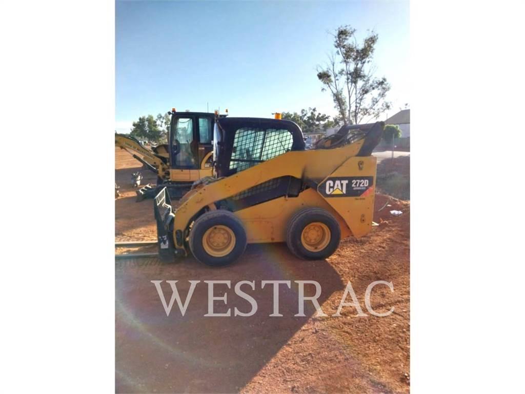 CAT 272D 滑移装载机