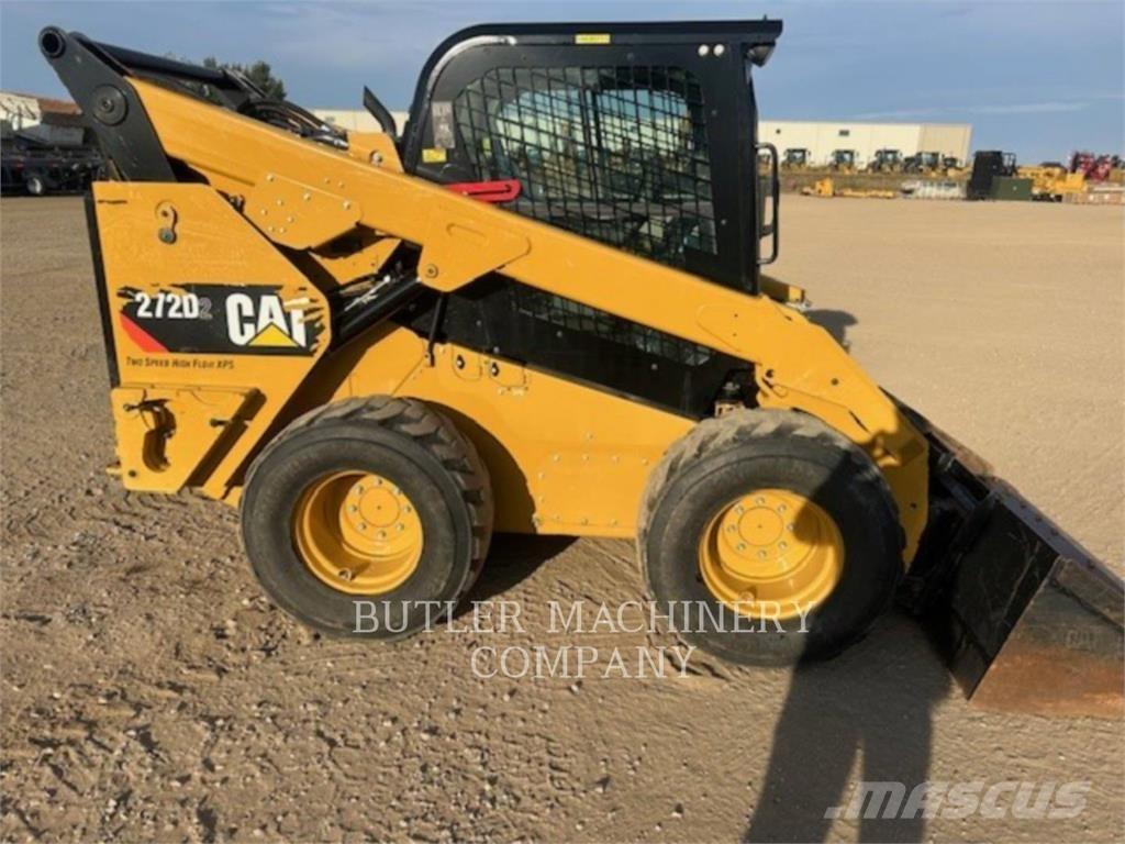 CAT 272D 滑移装载机