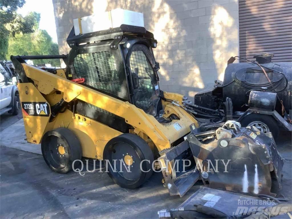 CAT 272D XHP 滑移装载机