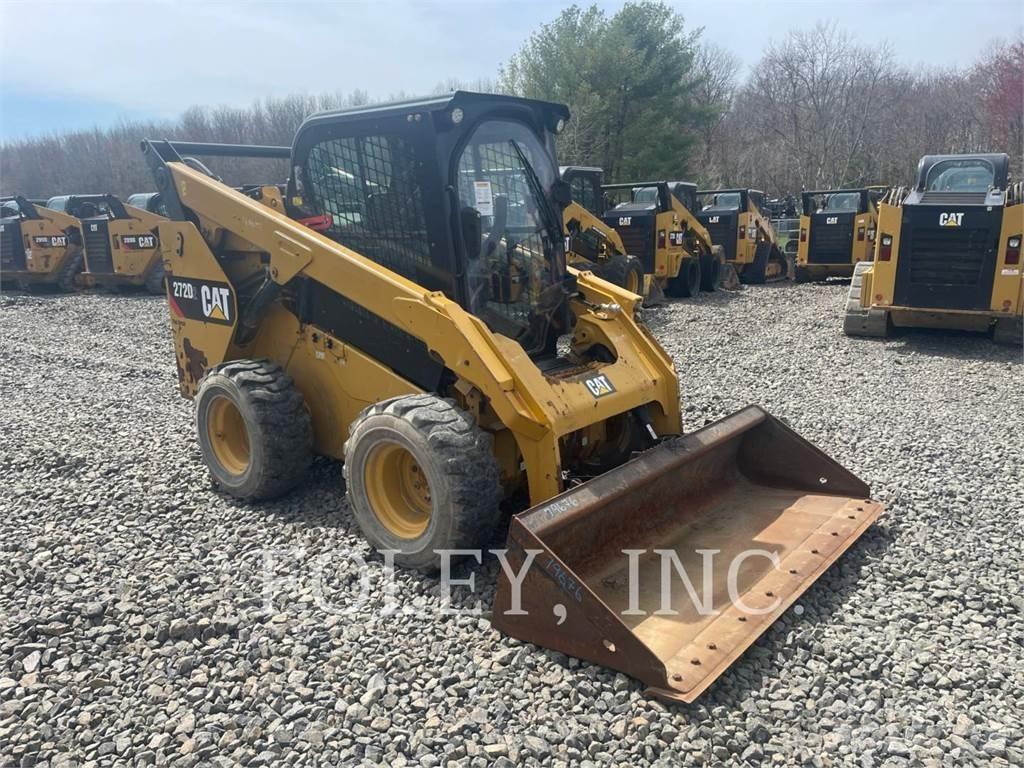 CAT 272D2 滑移装载机