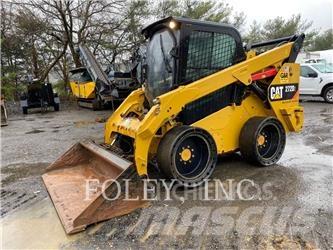 CAT 272D2 滑移装载机