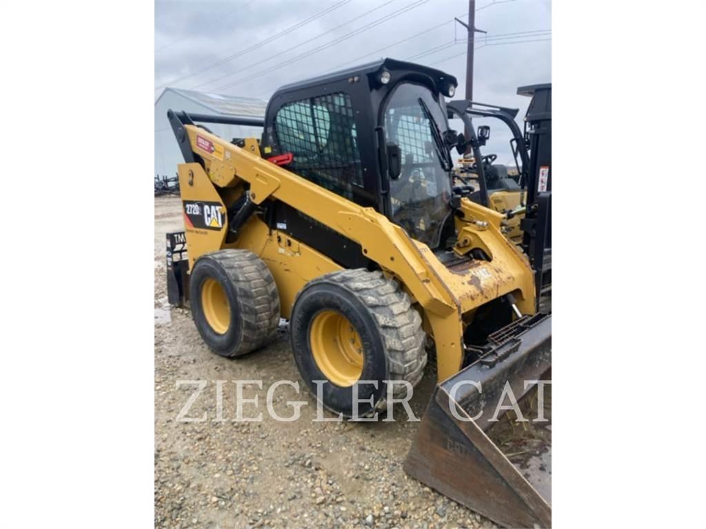 CAT 272D2 滑移装载机