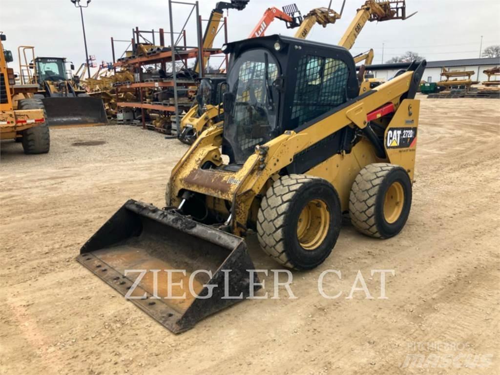 CAT 272D2 滑移装载机