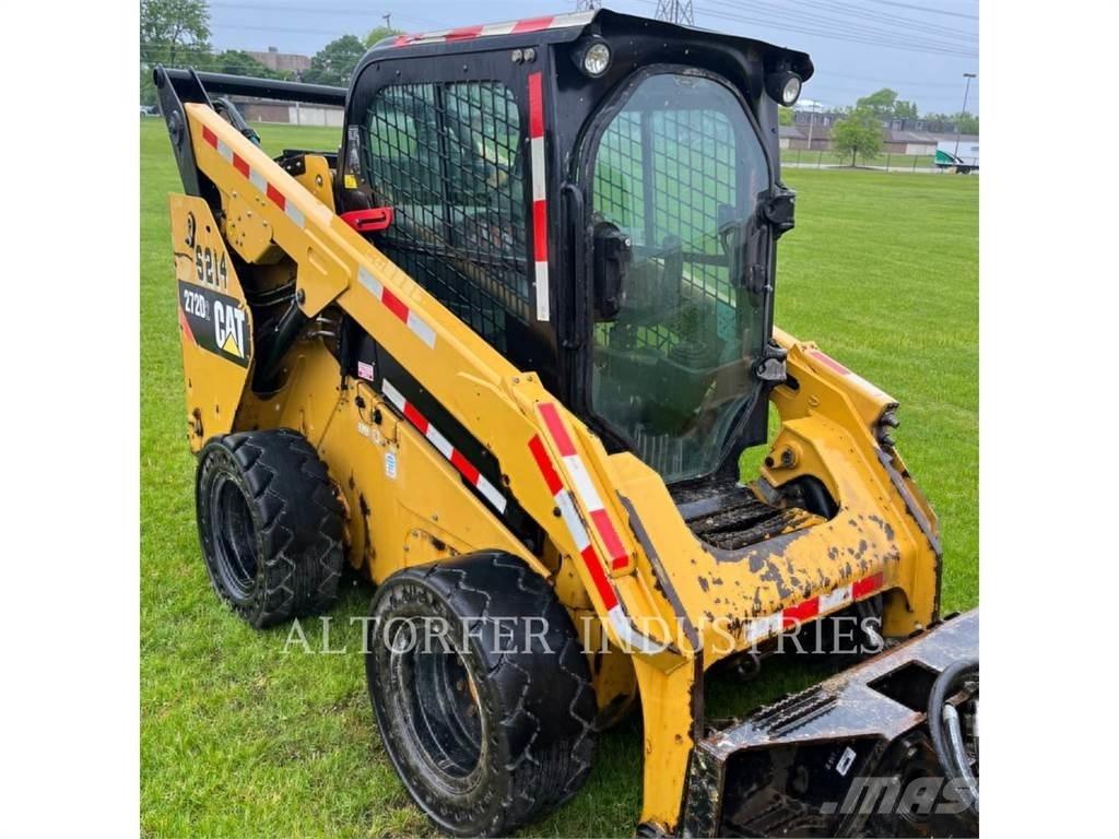 CAT 272D2 滑移装载机