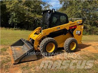 CAT 272D3 滑移装载机