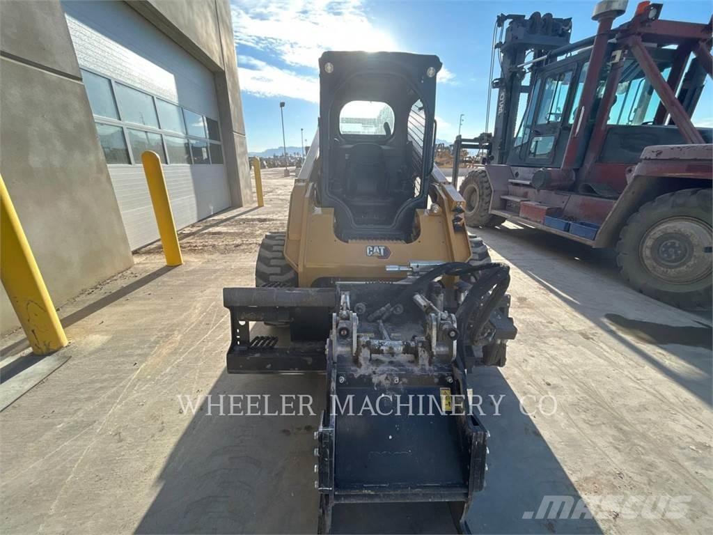 CAT 272D3 C1H2 滑移装载机