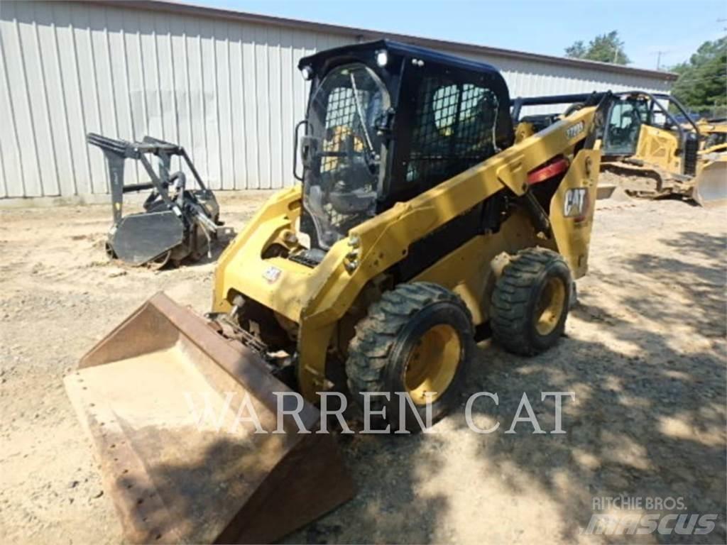CAT 272D3 C3H1 滑移装载机