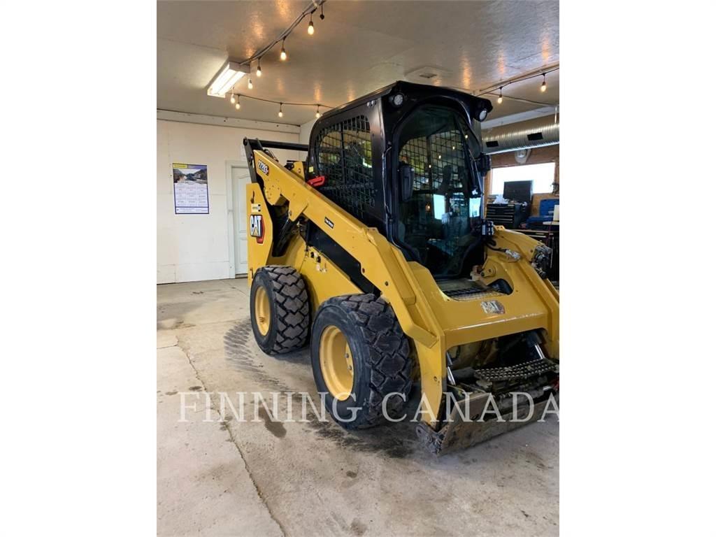 CAT 272D3 XE 滑移装载机
