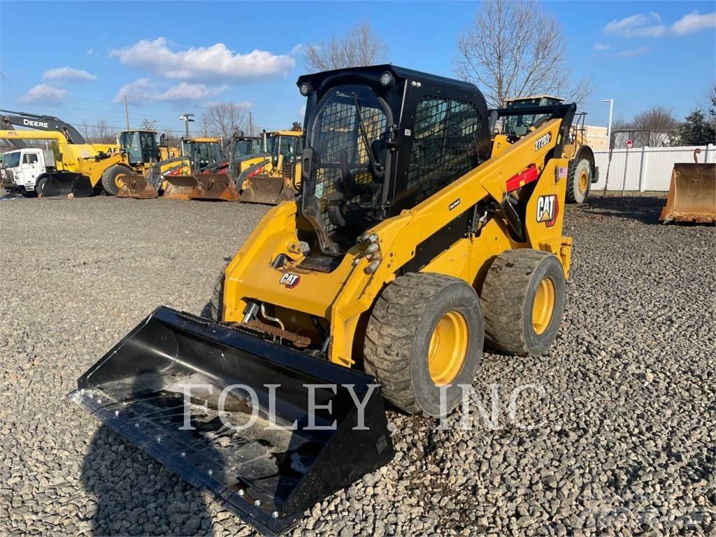 CAT 272D3XE 滑移装载机