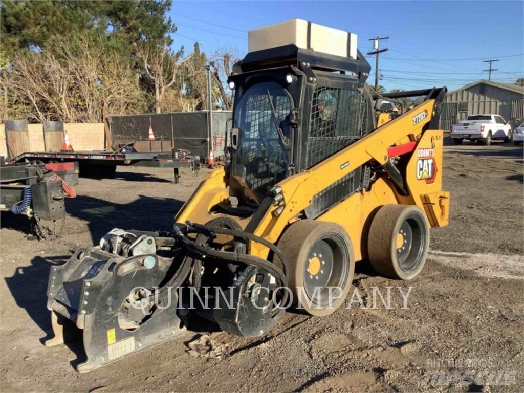 CAT 272D3XE 滑移装载机