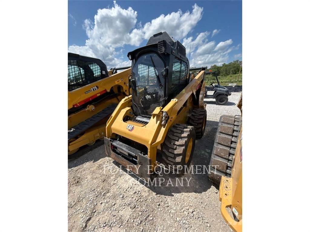 CAT 272D3XPS2C 滑移装载机
