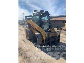 CAT 272DXHP 滑移装载机