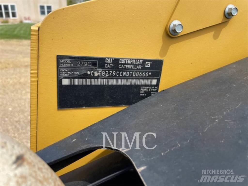 CAT 279C 滑移装载机
