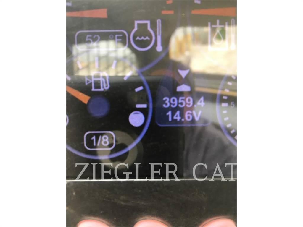 CAT 279D 履带式装载机