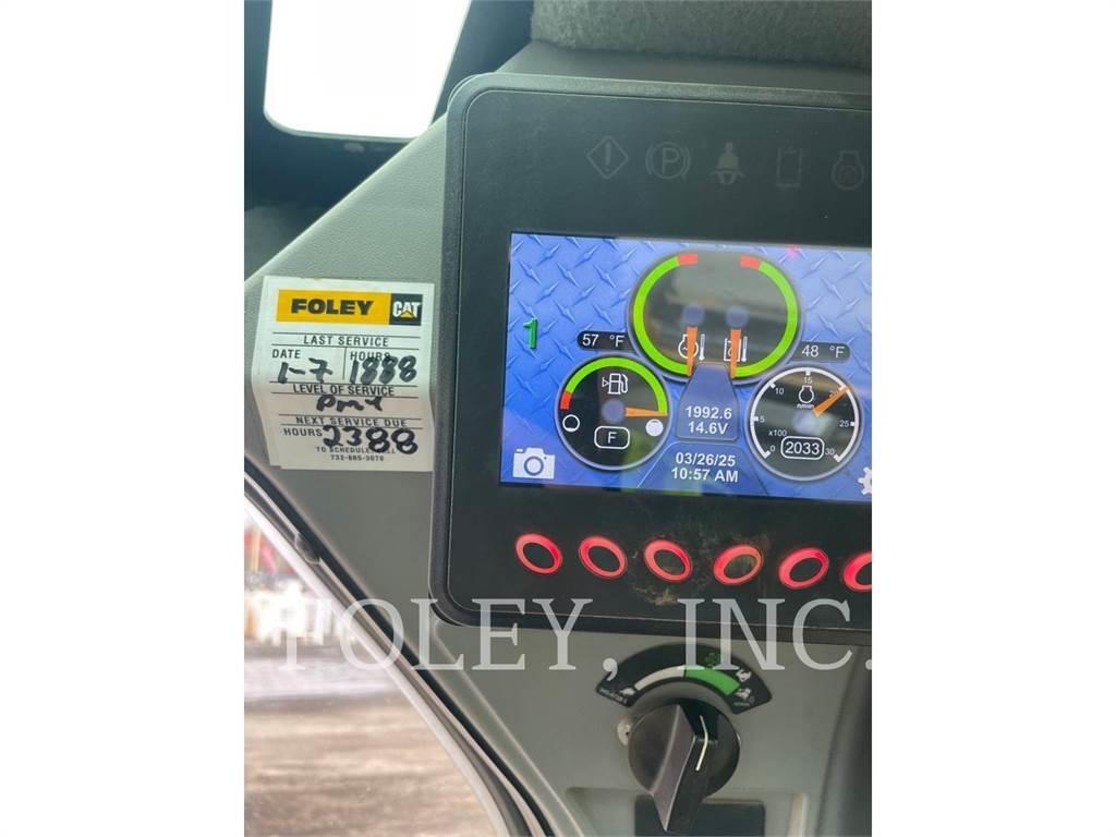 CAT 279D 履带式装载机