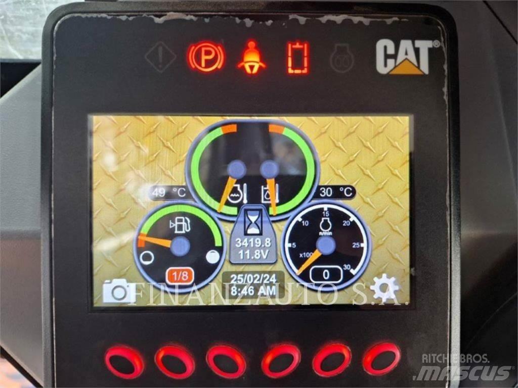 CAT 279D 滑移装载机