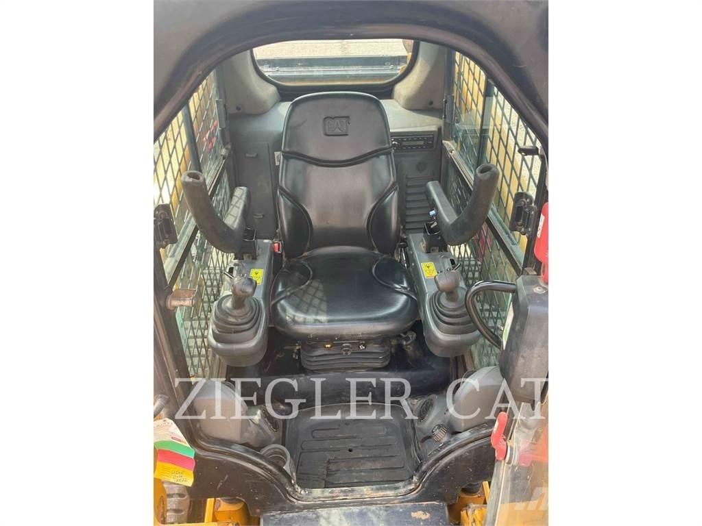 CAT 279D 履带式装载机