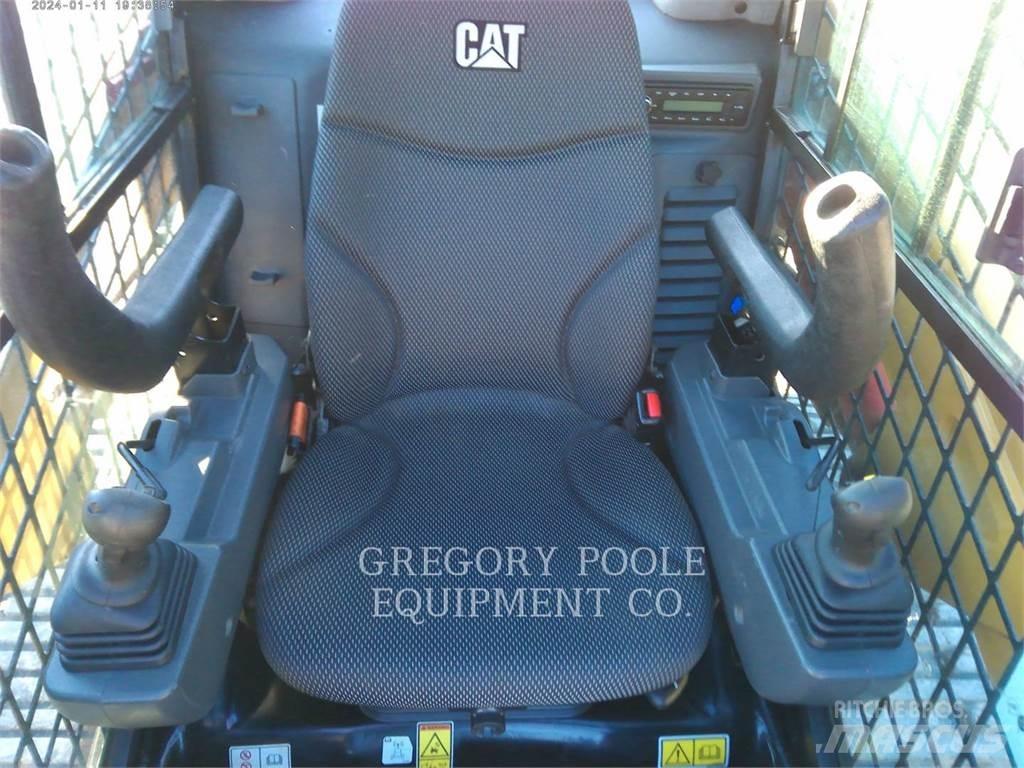CAT 279D3 履带式装载机