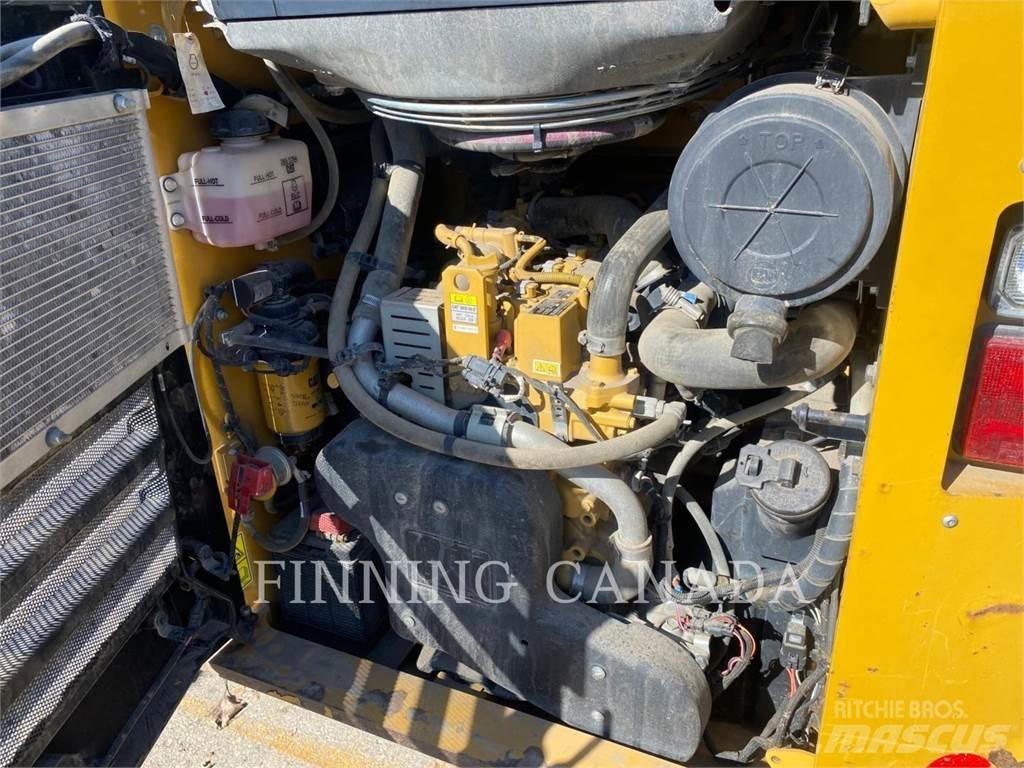 CAT 279D3 履带式装载机