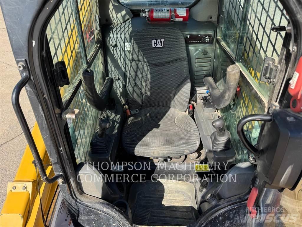 CAT 279D3 滑移装载机