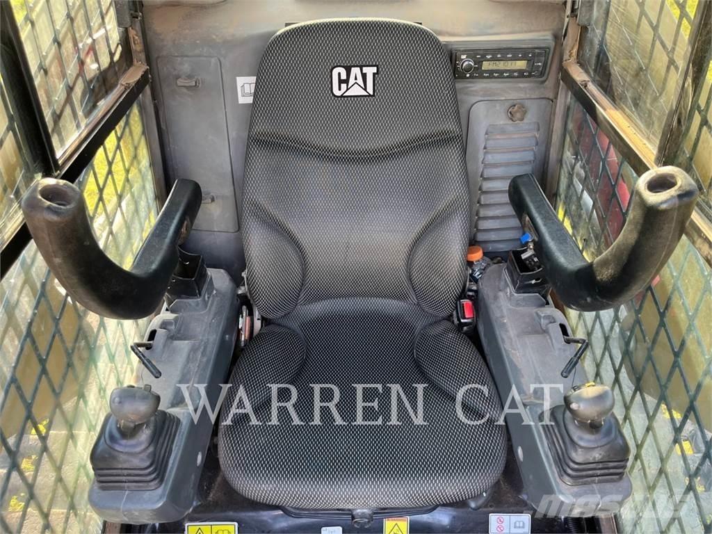 CAT 279D3 C3H3 履带式装载机