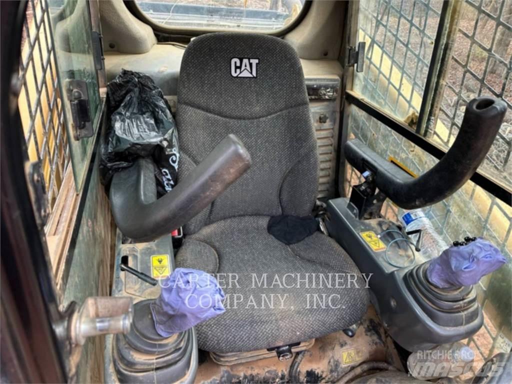 CAT 289D 滑移装载机