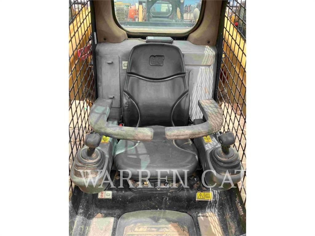 CAT 289D 履带式装载机