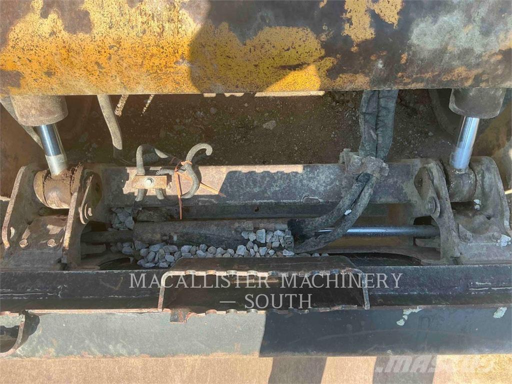 CAT 289D 履带式装载机