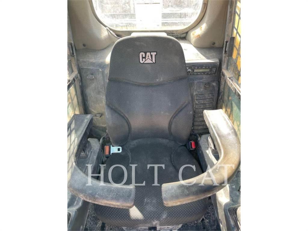CAT 289D CAB 滑移装载机