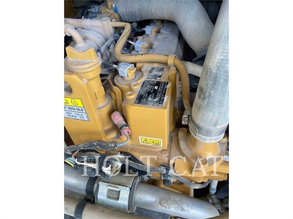 CAT 289D CAB 滑移装载机