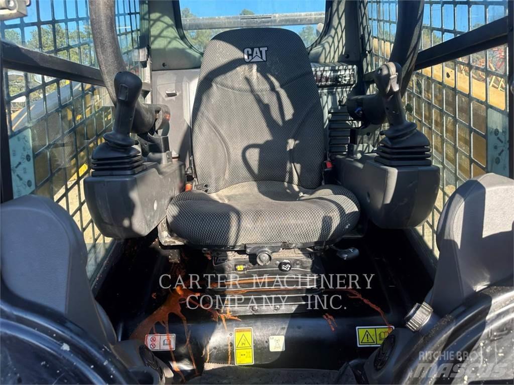 CAT 289D3 滑移装载机
