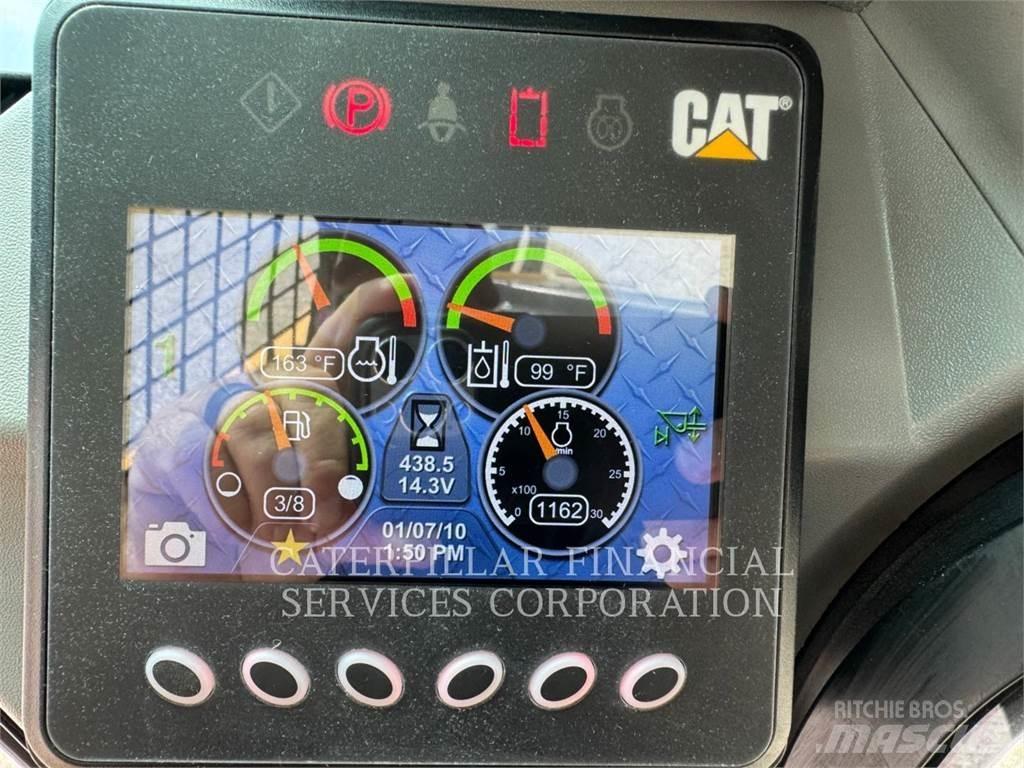 CAT 289D3 履带式装载机