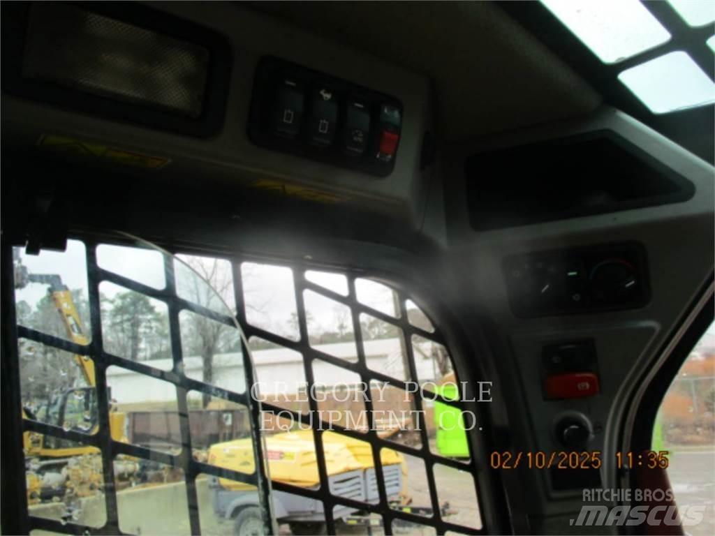 CAT 289D3 履带式装载机