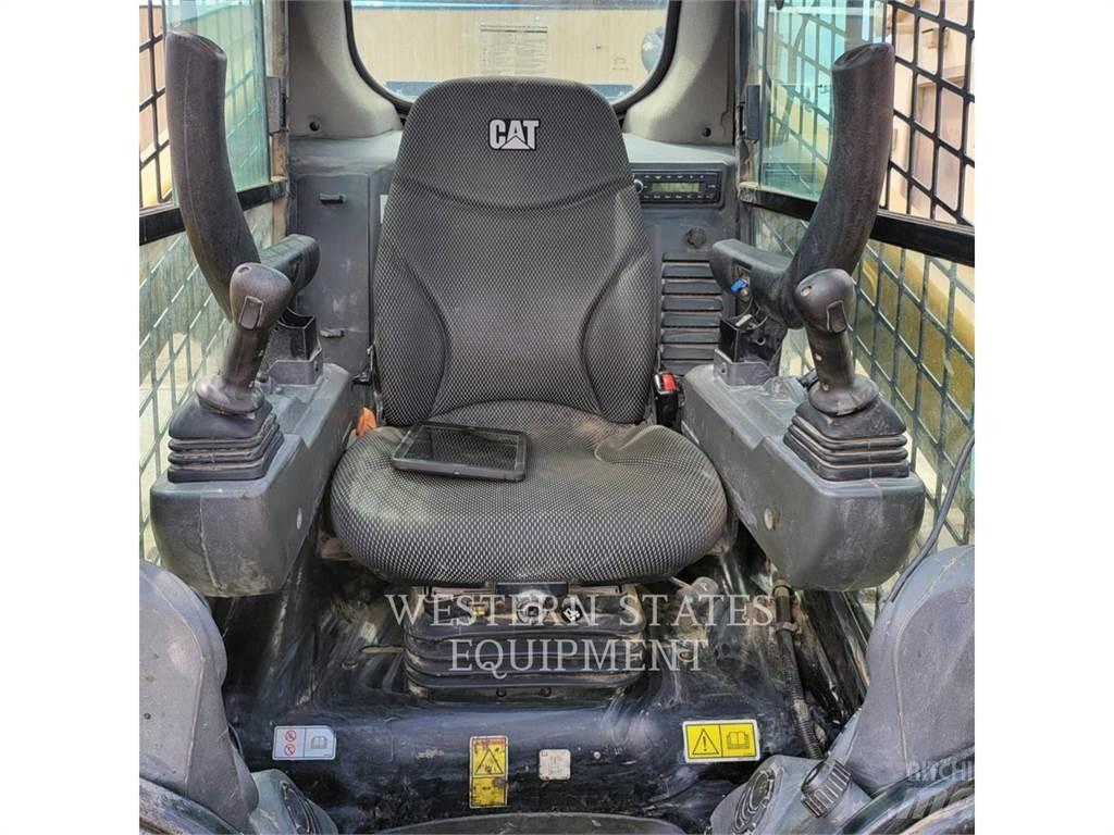 CAT 289D3 滑移装载机