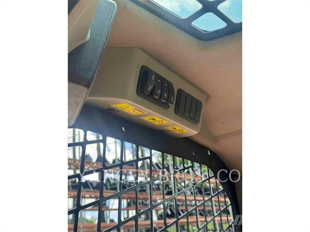 CAT 289D3 滑移装载机