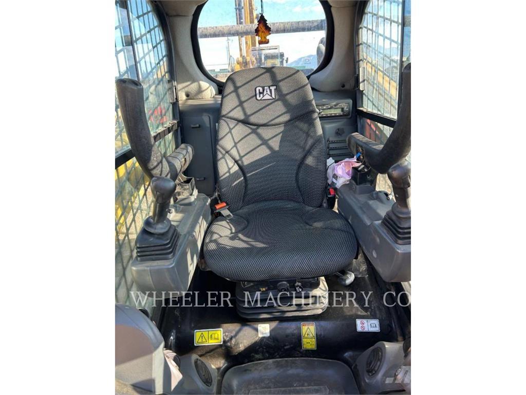 CAT 289D3 C3HF 履带式装载机