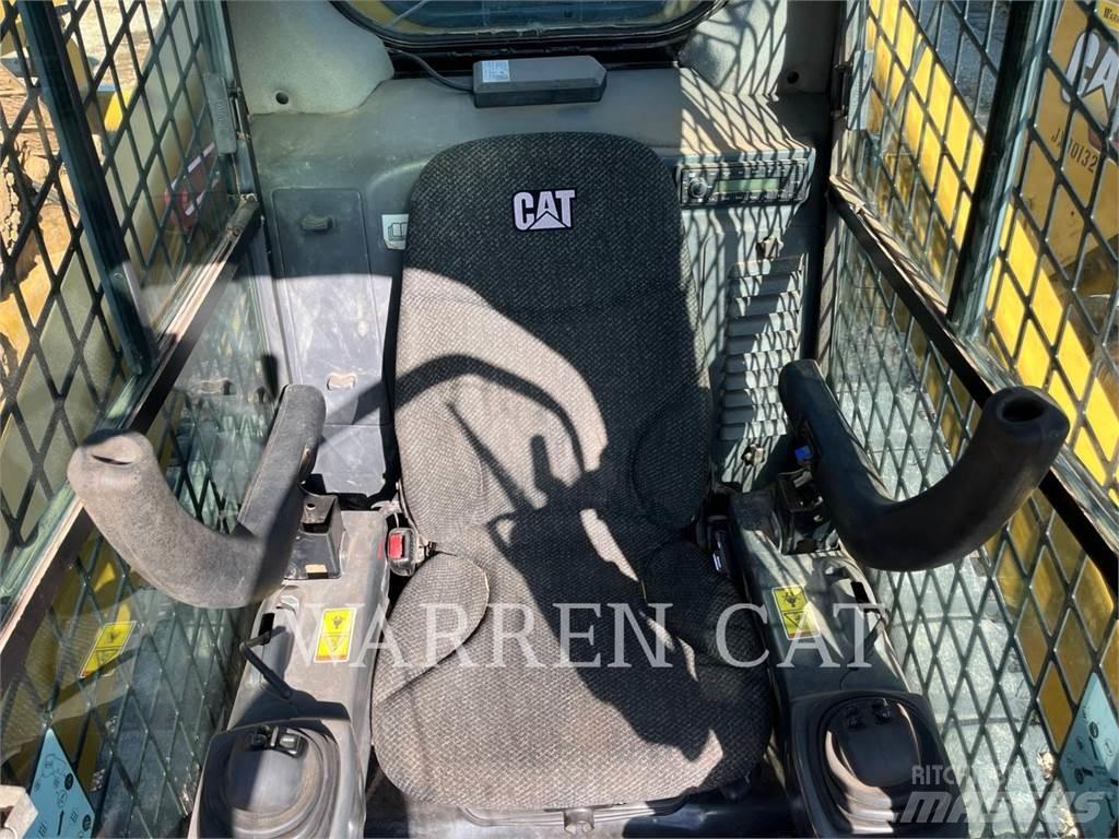 CAT 299D2 履带式装载机