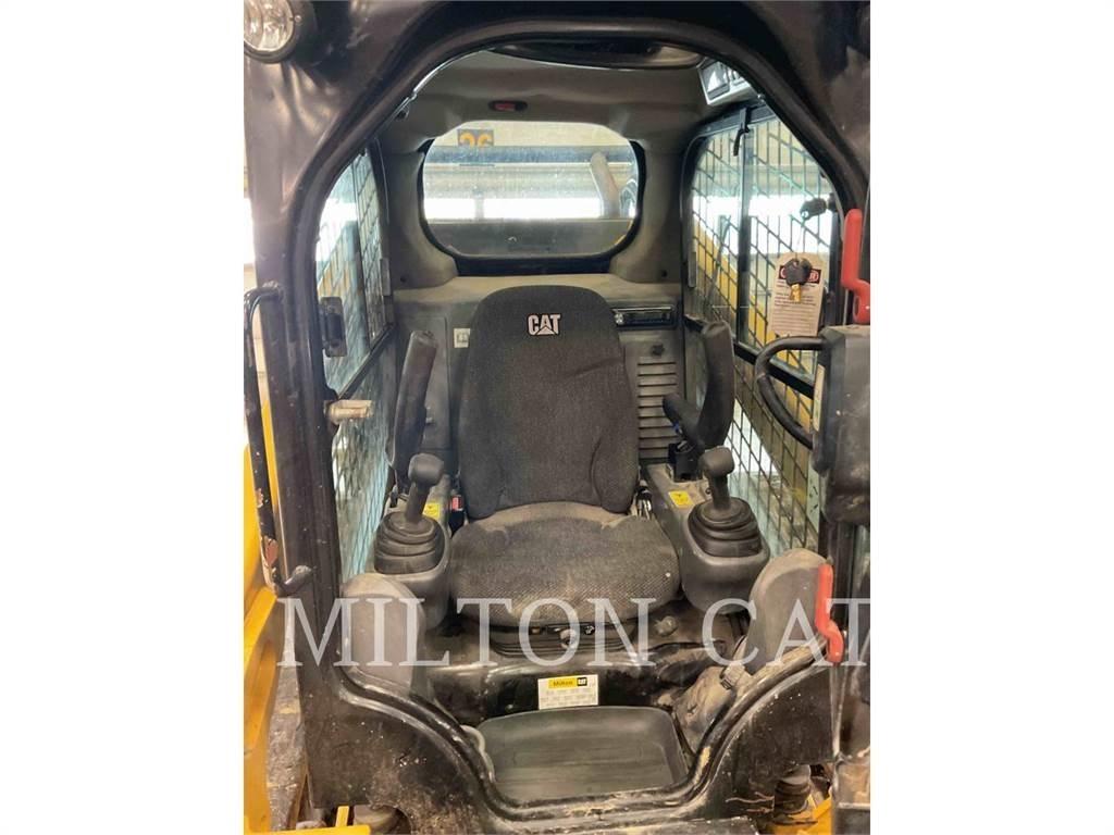 CAT 299D2 履带式装载机