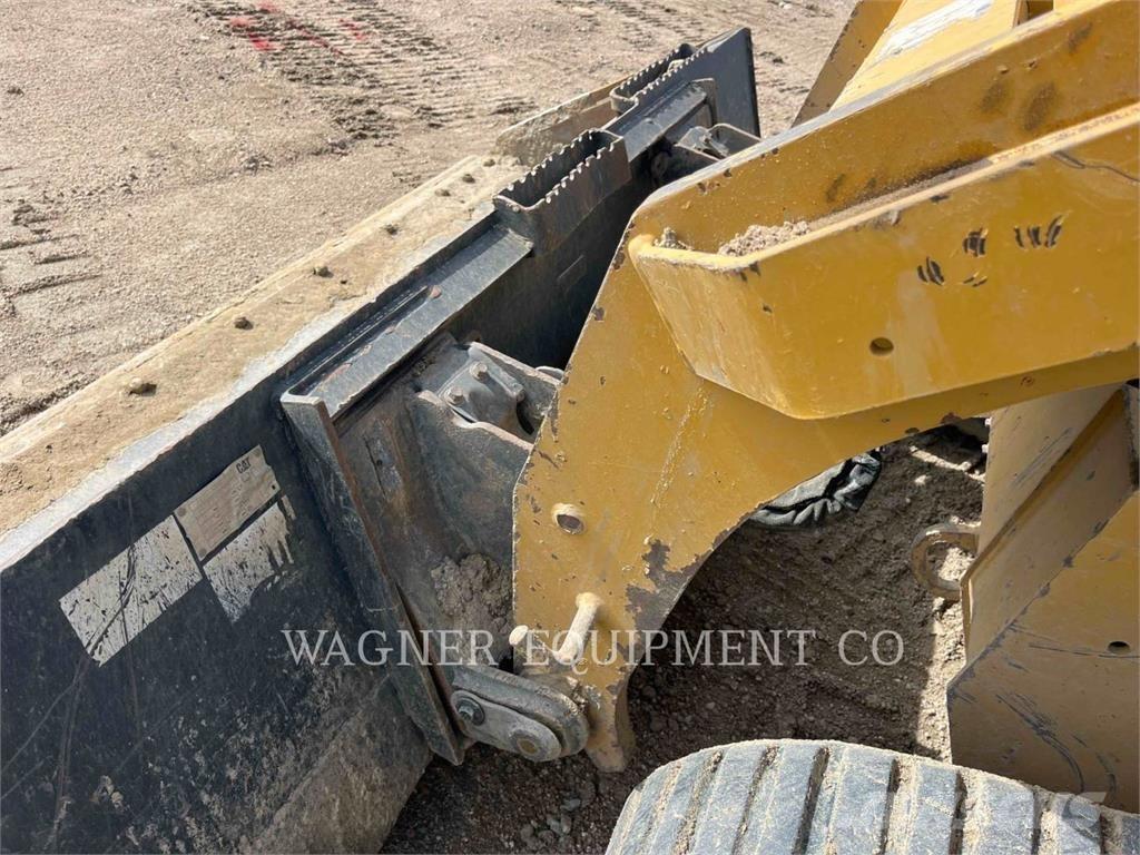 CAT 299D2 履带式装载机