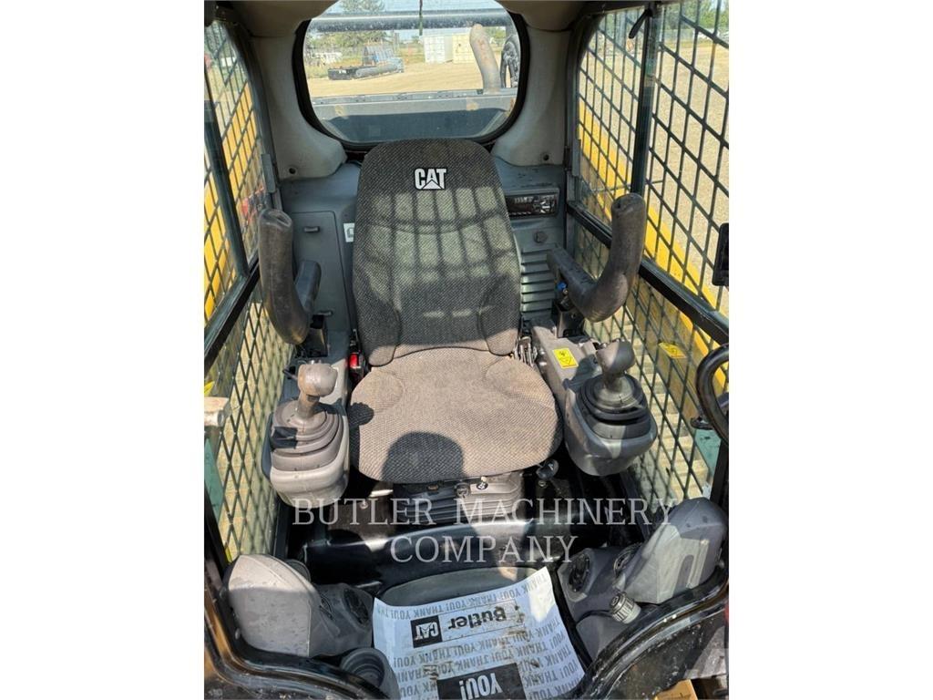 CAT 299D2 C3H3 履带式装载机