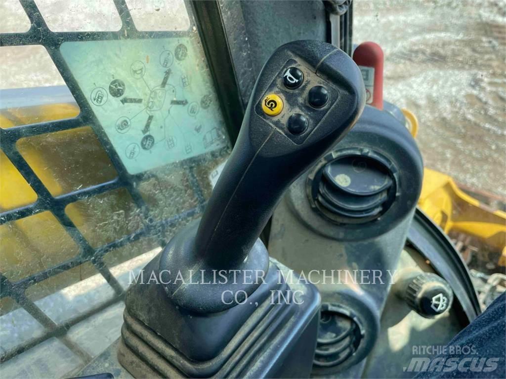 CAT 299D3 履带式装载机