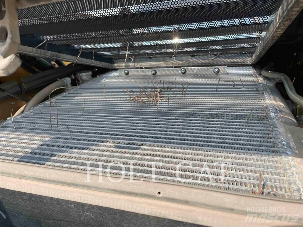 CAT 299D3 履带式装载机