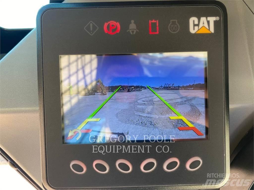 CAT 299D3 履带式装载机