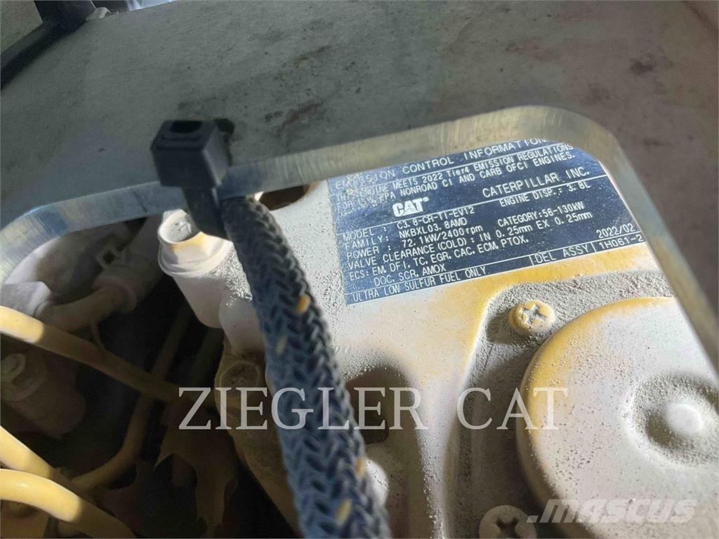 CAT 299D3 履带式装载机