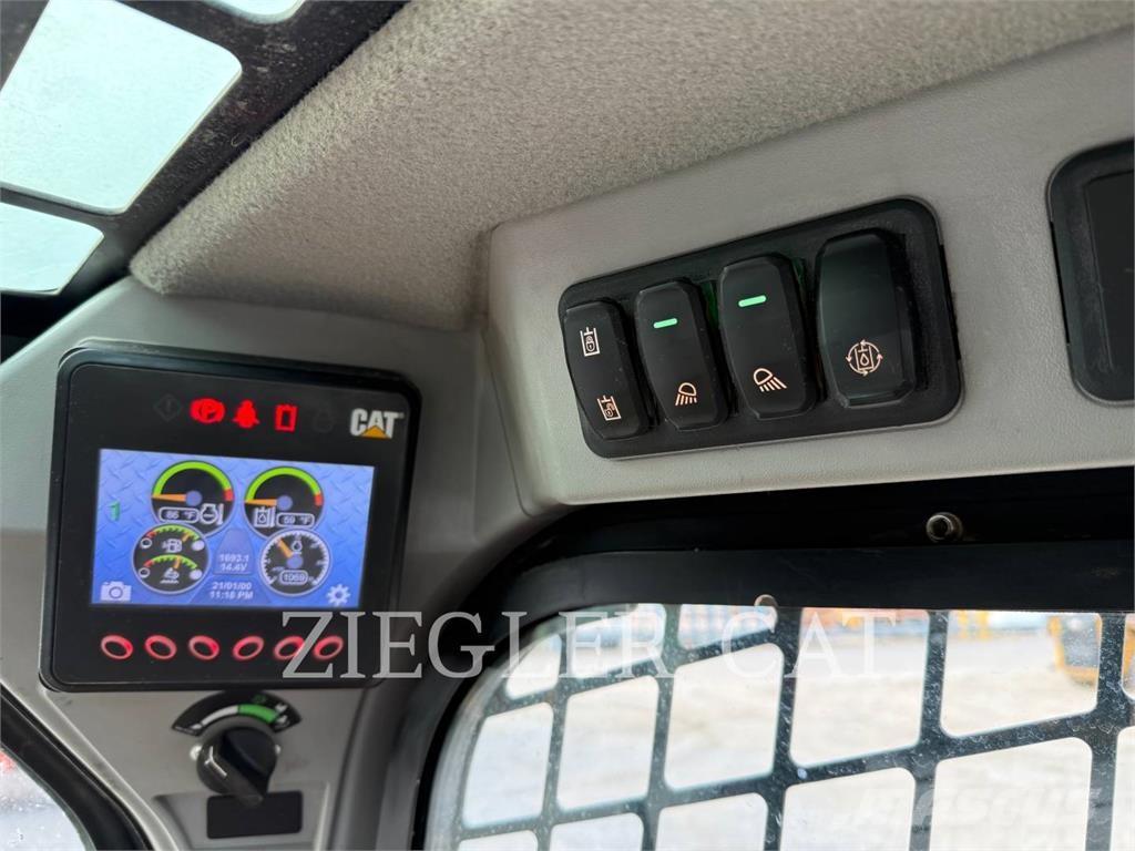 CAT 299D3 履带式装载机